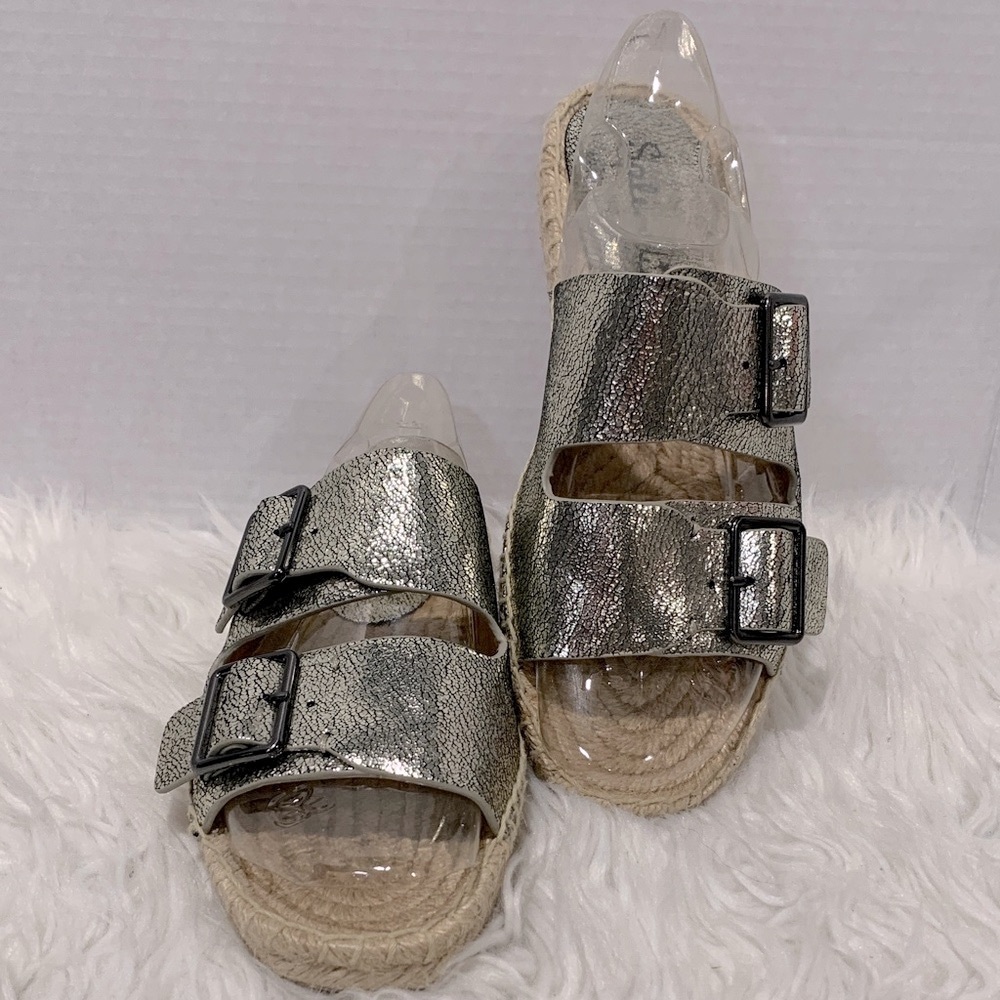 SPLENDID Espadrille Crackle Silver  Buckled Straps Sandals